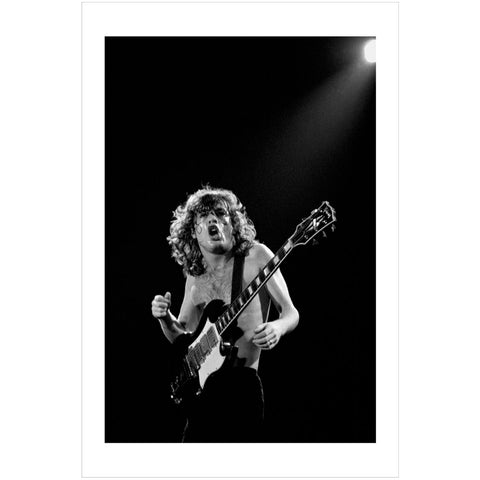 Angus Young (AC/DC) Paris 1980